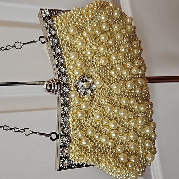 NWOT Evening Clutch - Picture 8 of 11